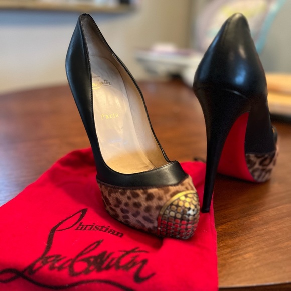 Christian Louboutin Shoes - Christian Louboutin